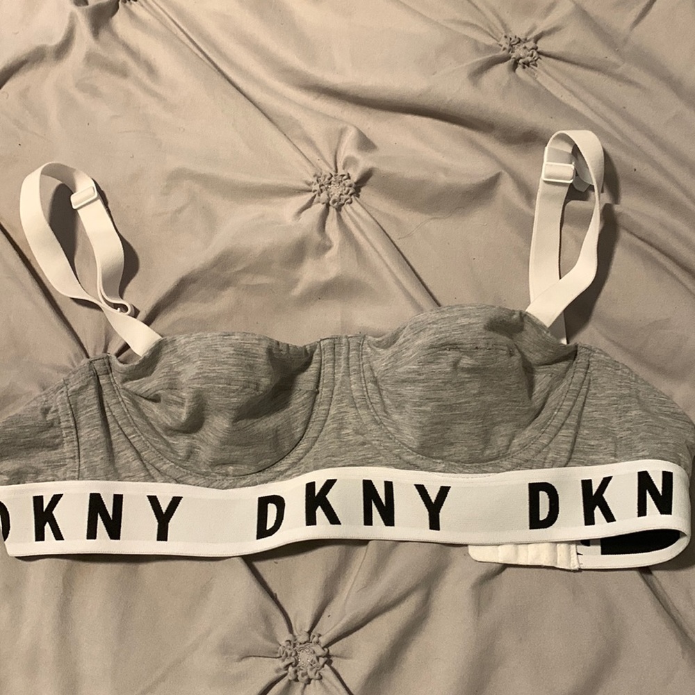 DKNY wire bra top